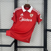 Séville FC 2025/26 - Maillot Domicile | Football Place