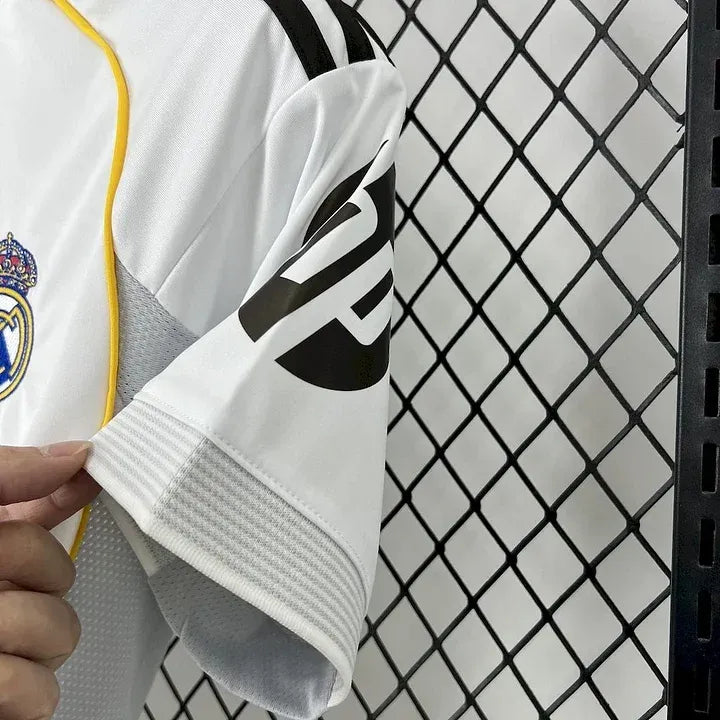 Real Madrid 2025/26 - Maillot Domicile | Football Place
