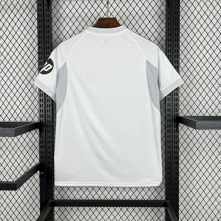 Real Madrid 2025/26 - Maillot Domicile | Football Place